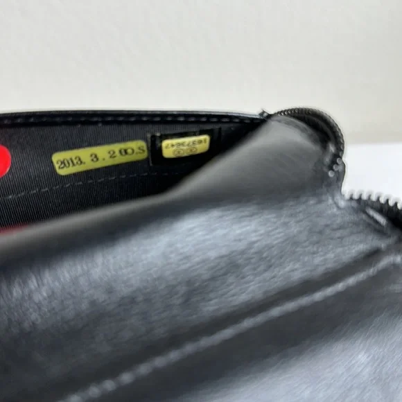 Chanel caviar long zip wallet - Picture 11 of 13